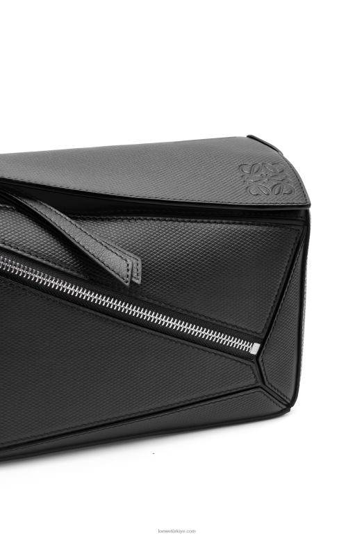 Loewe elmas dana derisinden küçük yapboz çanta 02600566 erkekler siyah
