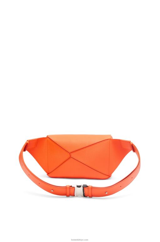Loewe elmas dana derisinden küçük yapboz çanta 02600568 erkekler turuncu