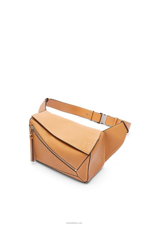 Loewe elmas dana derisinden küçük yapboz çanta 02600569 erkekler sıcak çöl