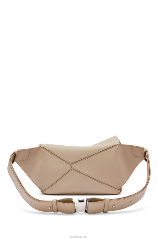 Loewe klasik dana derisinden küçük yapboz çanta 02600562 erkekler kum