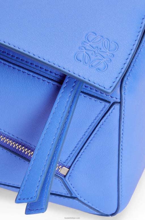 Loewe klasik dana derisinden küçük yapboz çanta 02600563 erkekler sahil mavisi