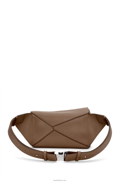 Loewe klasik dana derisinden küçük yapboz çanta 02600564 erkekler kış kahvesi