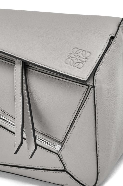 Loewe klasik dana derisinden küçük yapboz çanta 02600565 erkekler asfalt grisi