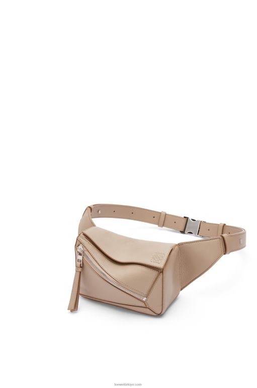 Loewe klasik dana derisinden mini puzzle bumbag 02600548 erkekler kum