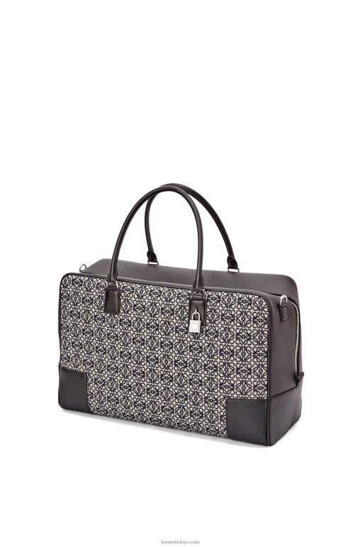 Loewe anagram jakarlı ve dana derisinden amazona 44 çanta 02600149 erkekler lacivert/siyah