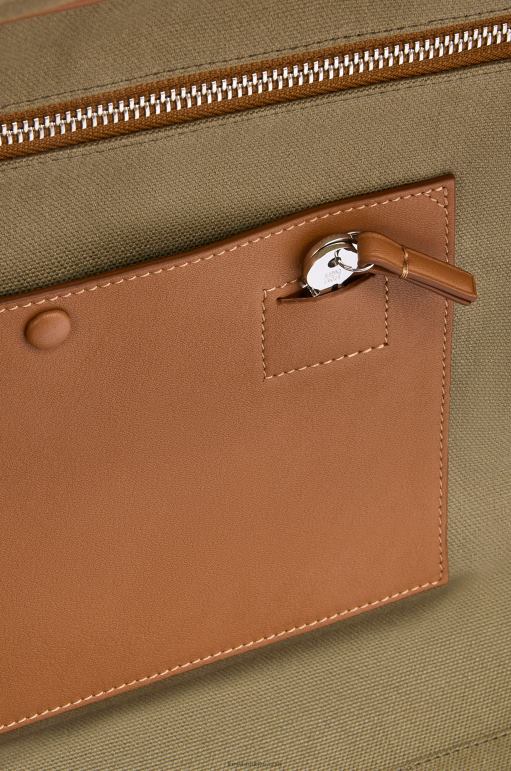 Loewe anagram jakarlı ve dana derisinden amazona 44 çanta 02600161 erkekler haki yeşili/ten rengi