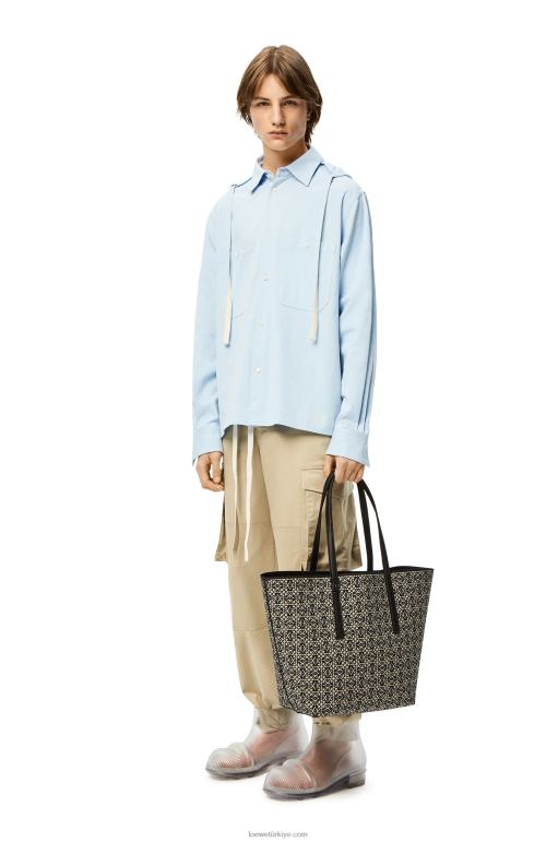 Loewe t anagram jakarlı ve dana derisinden tote çanta 02600130 erkekler lacivert/siyah