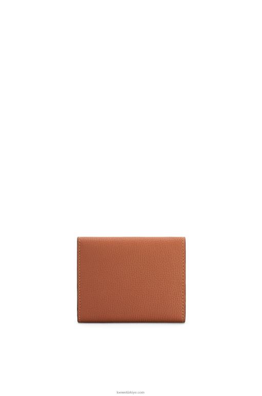 Loewe çakıl taneli dana derisinden anagram üç katlı cüzdan 026001230 kadınlar bronzlaşmak