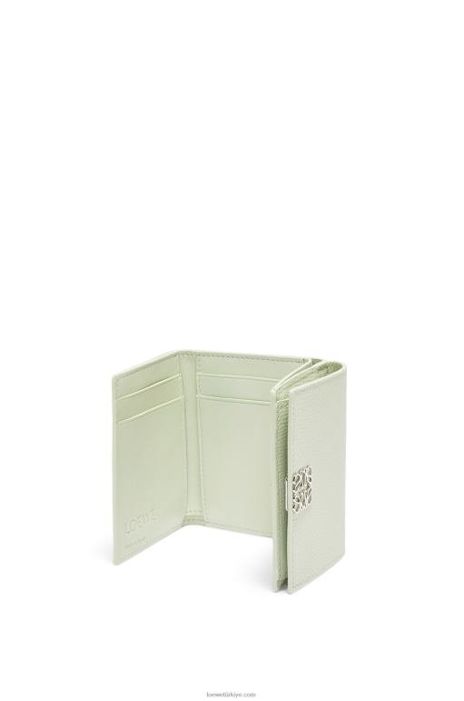 Loewe çakıl taneli dana derisinden anagram üç katlı cüzdan 026001232 kadınlar hafif seladonlar