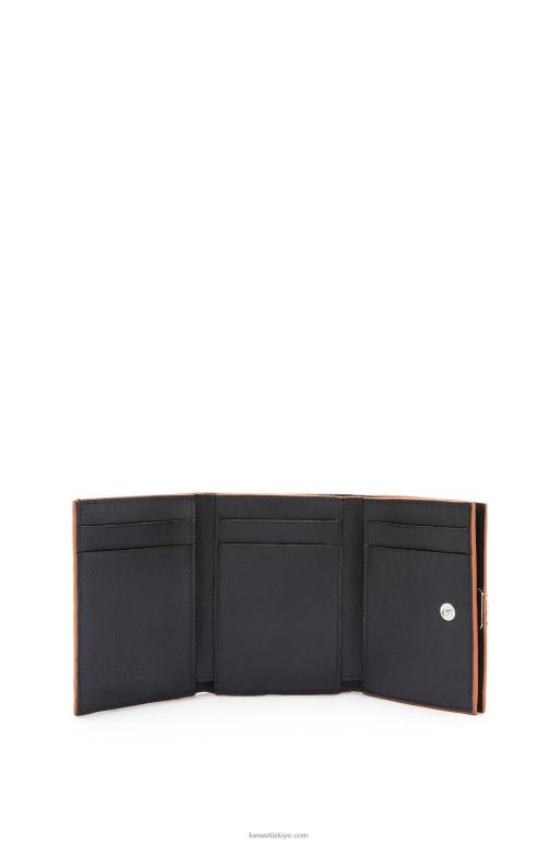 Loewe çakıl taneli dana derisinden anagram üç katlı cüzdan 026001245 kadınlar siyah