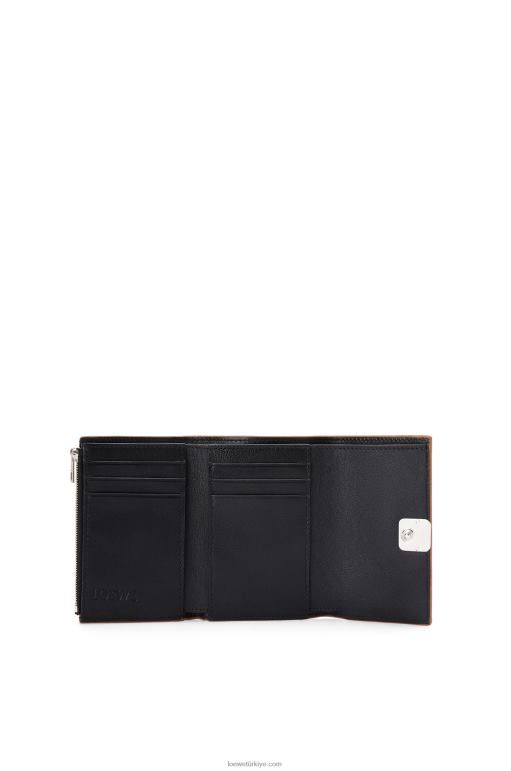 Loewe anagram çakıl taneli dana derisinden küçük dikey cüzdan 026001246 kadınlar siyah