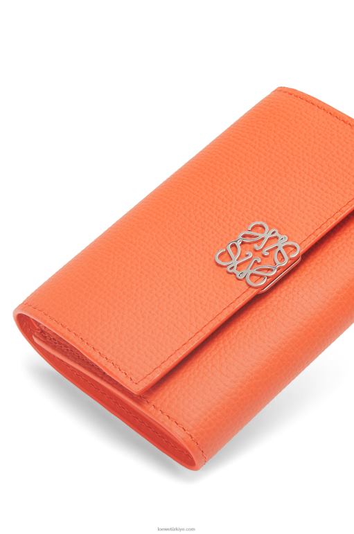 Loewe anagram çakıl taneli dana derisinden küçük dikey cüzdan 026001292 kadınlar turuncu