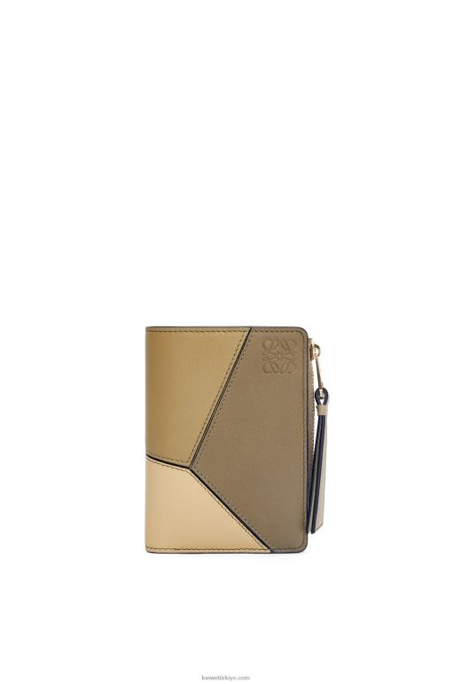 Loewe klasik buzağı bulmaca ince ikiye katlanır cüzdan 026001258 kadınlar kil yeşili/tereyağı