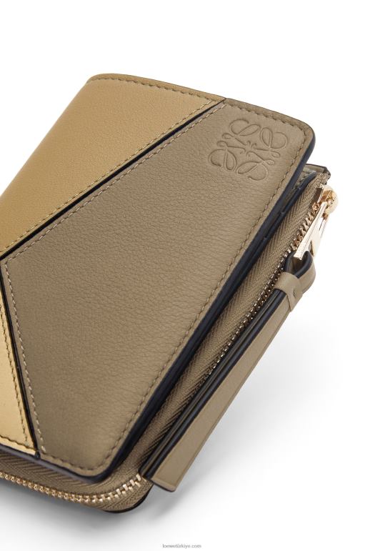 Loewe klasik buzağı bulmaca ince ikiye katlanır cüzdan 026001258 kadınlar kil yeşili/tereyağı