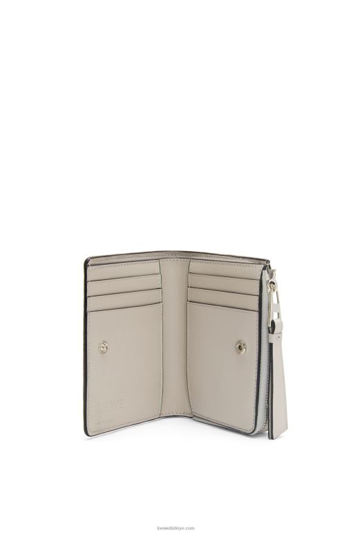 Loewe klasik buzağı bulmaca ince ikiye katlanır cüzdan 026001263 kadınlar hayalet/şeftali çiçeği