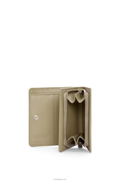 Loewe klasik dana derisinden yapboz kompakt fermuarlı cüzdan 026001213 kadınlar tozlu mavi/adaçayı yeşili