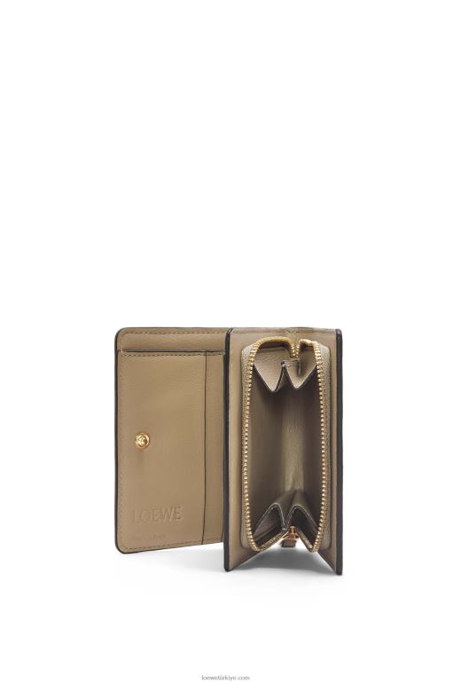 Loewe klasik dana derisinden yapboz kompakt fermuarlı cüzdan 026001259 kadınlar kil yeşili/tereyağı