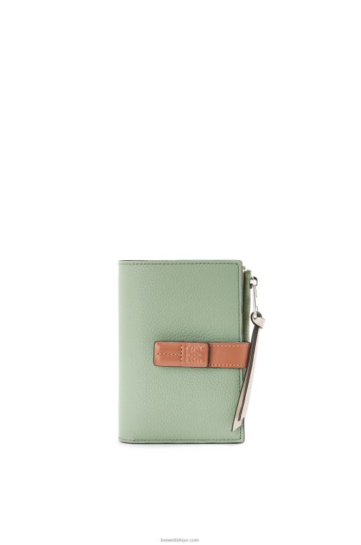 Loewe yumuşak damarlı dana derisinden ince fermuarlı ikiye katlanmış cüzdan 026001224 kadınlar biberiye/tan