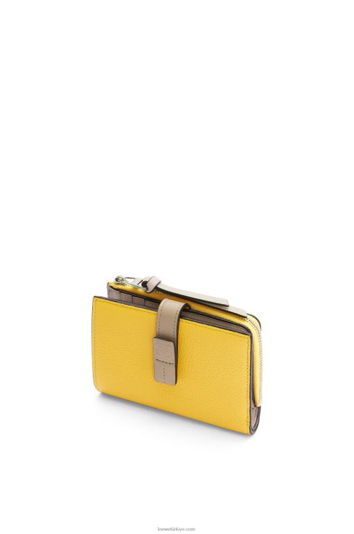 Loewe yumuşak damarlı dana derisinden ince fermuarlı ikiye katlanmış cüzdan 026001283 kadınlar sarı/kil yeşili