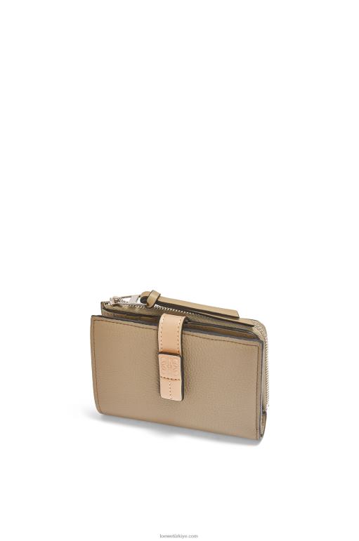 Loewe yumuşak damarlı dana derisinden ince fermuarlı ikiye katlanmış cüzdan 026001289 kadınlar enginar yeşili/tozlu bej