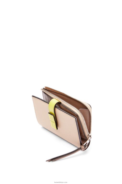 Loewe yumuşak damarlı dana derisinden ince fermuarlı ikiye katlanmış cüzdan 026001298 kadınlar çıplak/citronelle