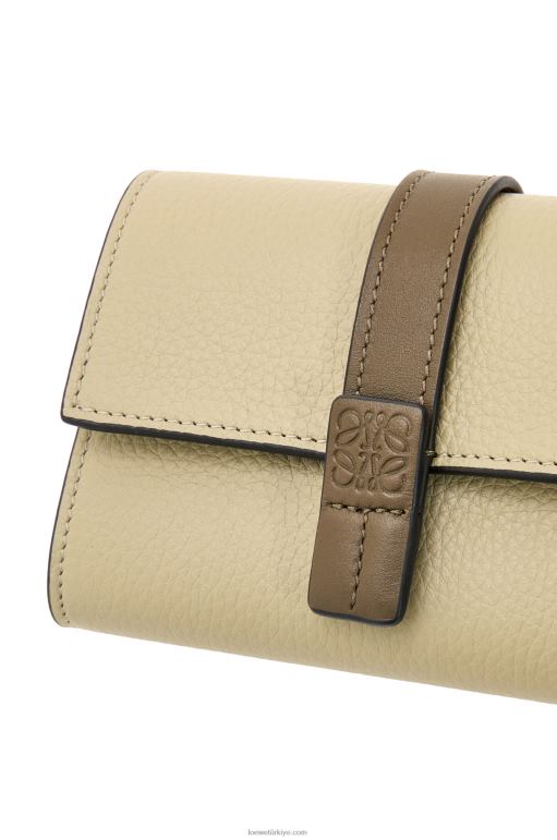Loewe yumuşak damarlı dana derisinden küçük dikey cüzdan 026001210 kadınlar adaçayı yeşili/koyu haki yeşili