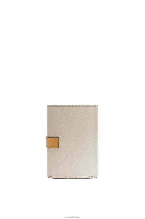 Loewe yumuşak damarlı dana derisinden küçük dikey cüzdan 026001221 kadınlar hafif yulaf/bal