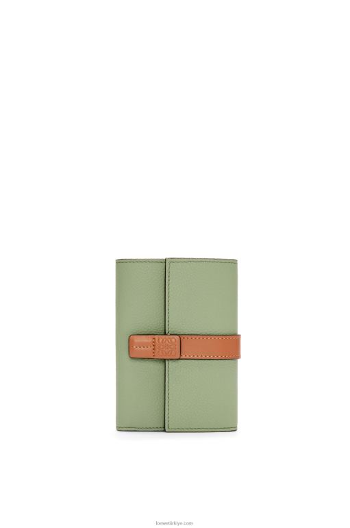 Loewe yumuşak damarlı dana derisinden küçük dikey cüzdan 026001225 kadınlar biberiye/tan