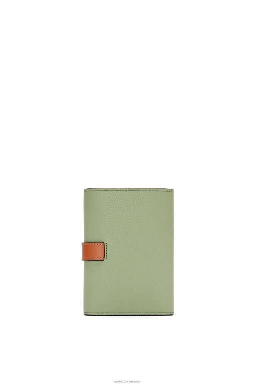 Loewe yumuşak damarlı dana derisinden küçük dikey cüzdan 026001225 kadınlar biberiye/tan