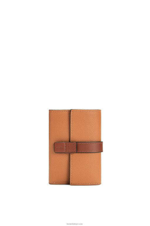 Loewe yumuşak damarlı dana derisinden küçük dikey cüzdan 026001256 kadınlar hafif karamel/ceviz