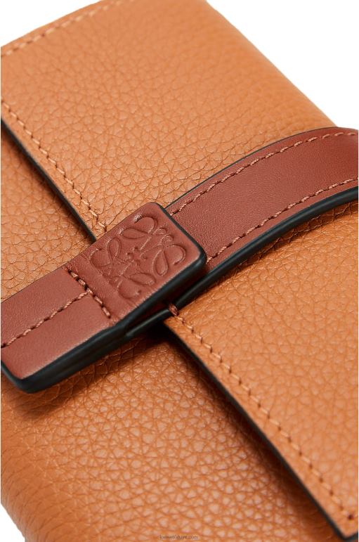 Loewe yumuşak damarlı dana derisinden küçük dikey cüzdan 026001256 kadınlar hafif karamel/ceviz