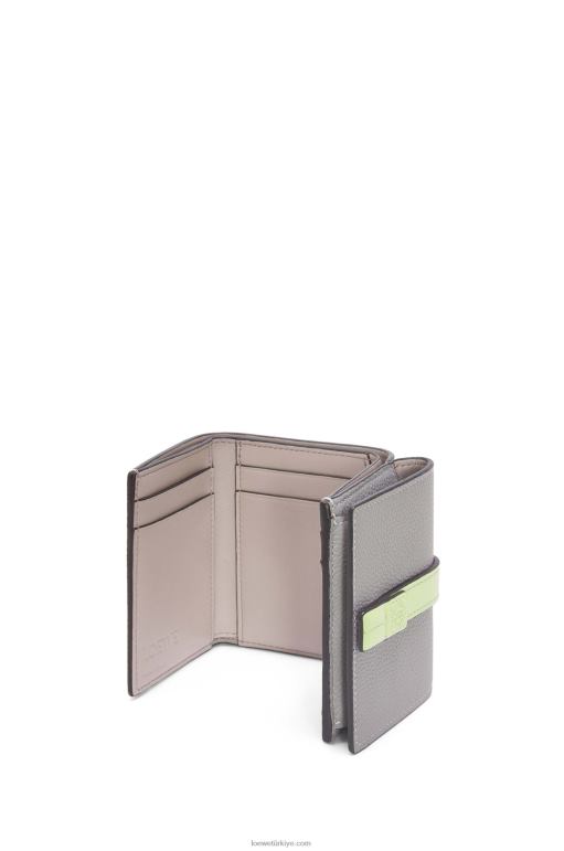 Loewe yumuşak damarlı dana derisinden üç katlı cüzdan 026001250 kadınlar inci grisi/açık soluk yeşil