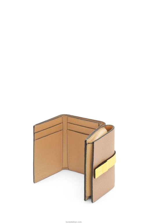 Loewe yumuşak damarlı dana derisinden üç katlı cüzdan 026001285 kadınlar tereyağı/soluk limon