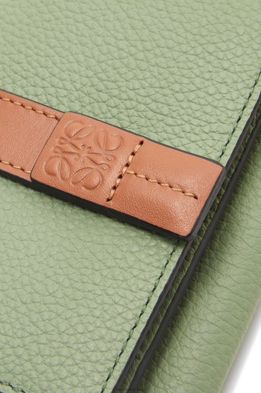 Loewe yumuşak damarlı dana derisinden üç katlı cüzdan 026001314 kadınlar biberiye/tan