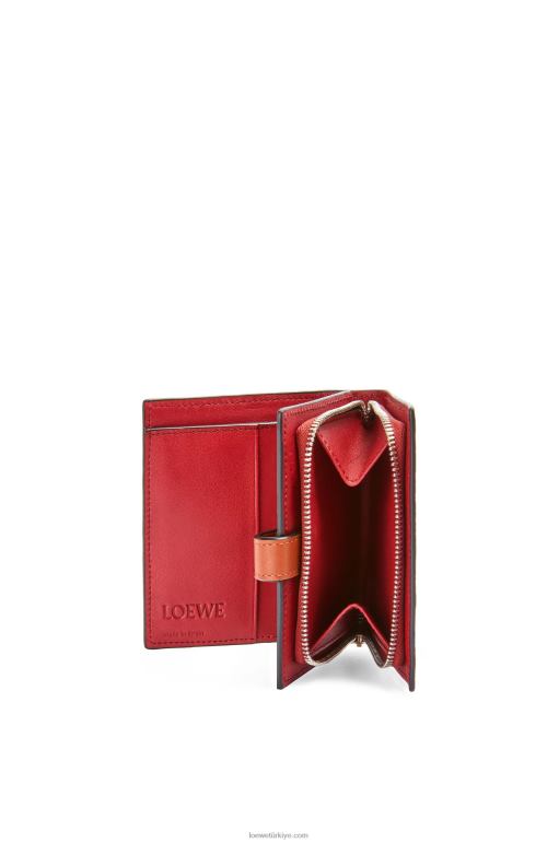 Loewe yumuşak taneli dana derisinden kompakt fermuarlı cüzdan 026001257 kadınlar hafif karamel/ceviz