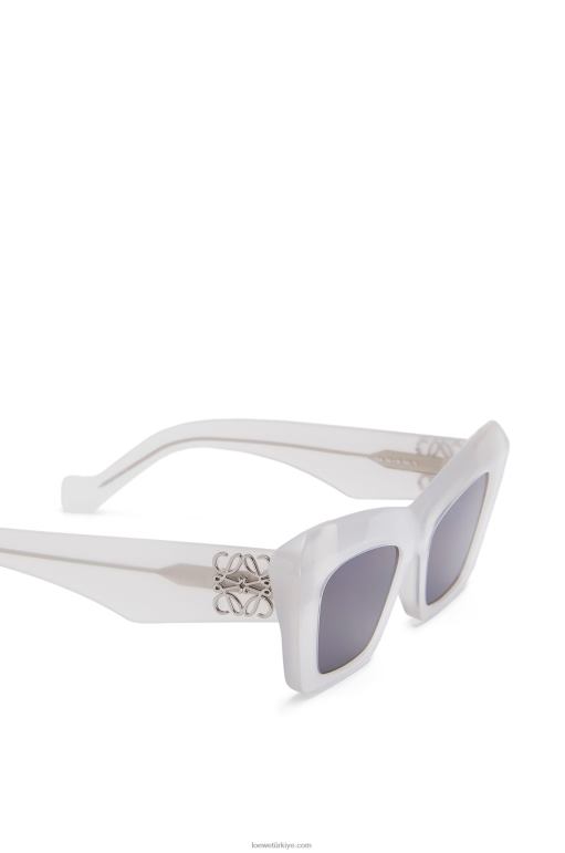 Loewe asetat cateye güneş gözlüğü 026001479 kadınlar buz beyazı