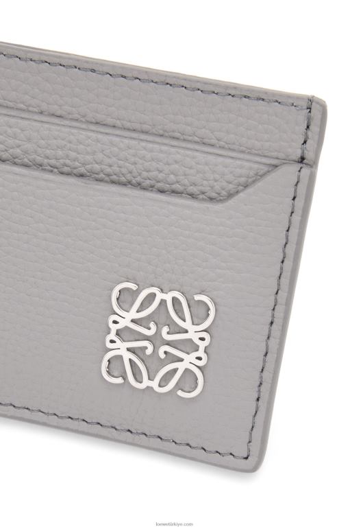 Loewe çakıl taneli dana derisinde anagram düz kartlık 026001322 kadınlar inci grisi
