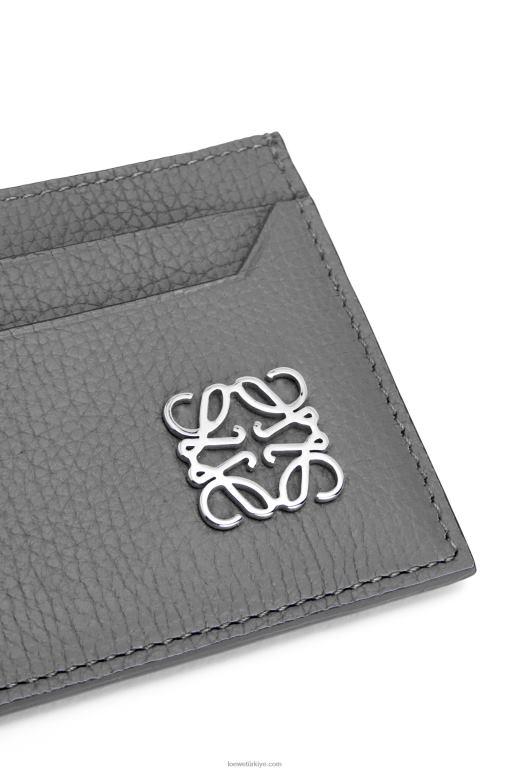 Loewe çakıl taneli dana derisinde anagram düz kartlık 026001372 kadınlar asfalt grisi