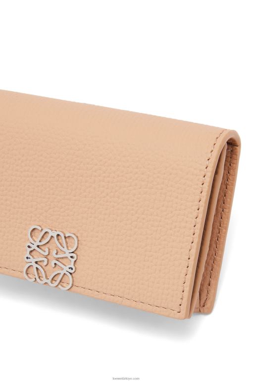 Loewe çakıl taneli dana derisinden anagram kartvizit sahibi 026001375 kadınlar çıplak