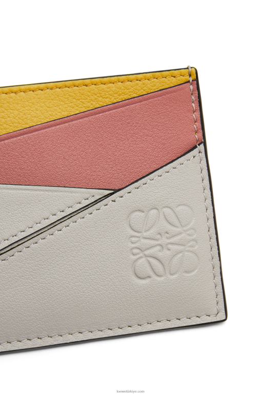 Loewe klasik dana derisinden yapboz düz kartlık 026001364 kadınlar hayalet/şeftali çiçeği