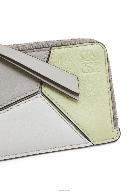 Loewe klasik dana derisinden yapboz jetonlu kartlık 026001348 kadınlar kül grisi/açık seladonlar