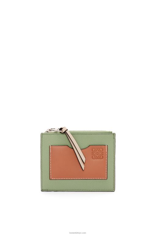 Loewe yumuşak damarlı dana derisinden büyük jetonlu kartlık 026001354 kadınlar biberiye/tan