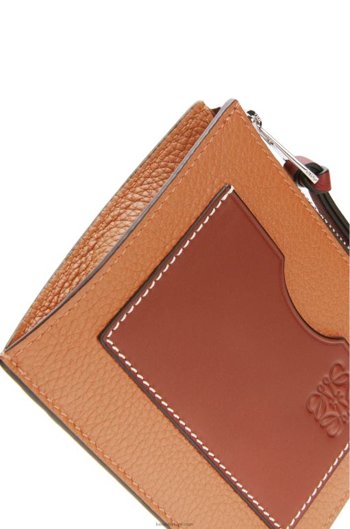 Loewe yumuşak damarlı dana derisinden büyük jetonlu kartlık 026001385 kadınlar hafif karamel/ceviz