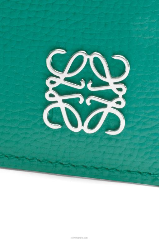 Loewe zincirli çakıl taneli dana derisinden anagram kare kartlık 026001412 kadınlar Zümrüt yeşili