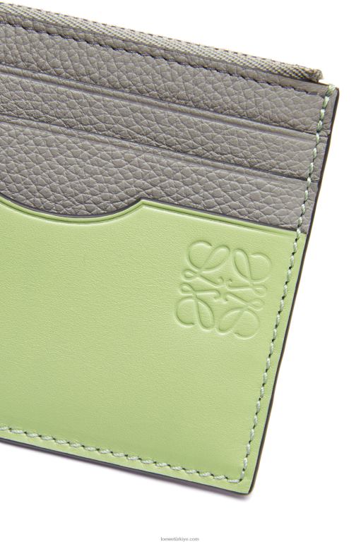 Loewe zincirli yumuşak damarlı dana derisinden kare kartlık 026001366 kadınlar inci grisi/açık soluk yeşil