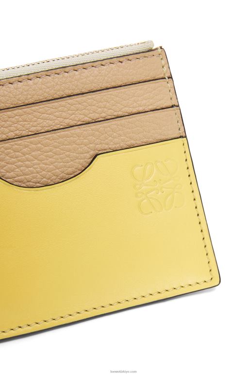 Loewe zincirli yumuşak damarlı dana derisinden kare kartlık 026001378 kadınlar tereyağı/soluk limon