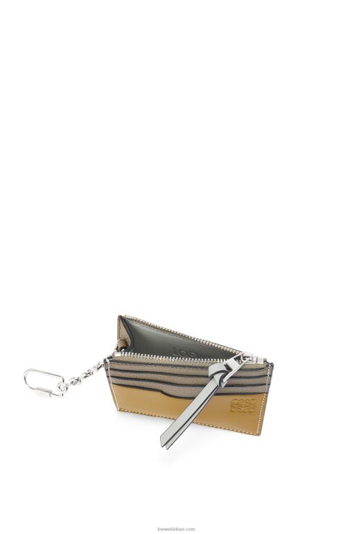Loewe zincirli yumuşak damarlı dana derisinden kare kartlık 026001382 kadınlar defne yeşili/koyu sarı