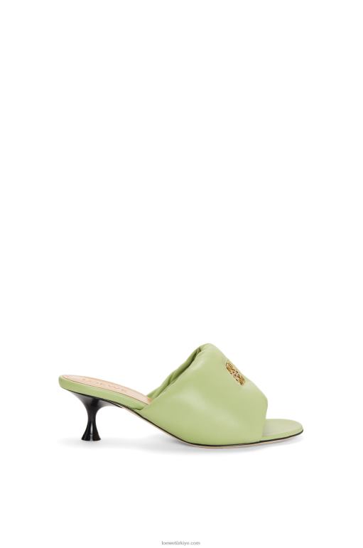 Loewe anagram kuzu postu yastıklı katır 02600754 kadınlar soluk yeşil