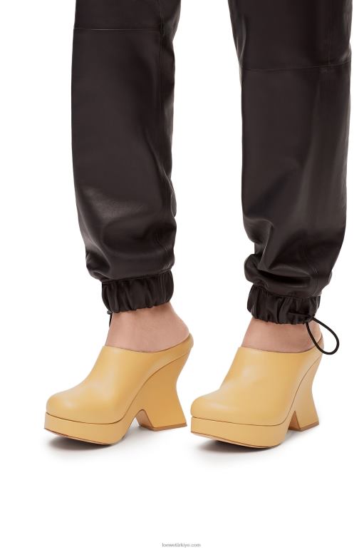 Loewe dana derisinde terra kama takunya 02600745 kadınlar orta kapatıcı