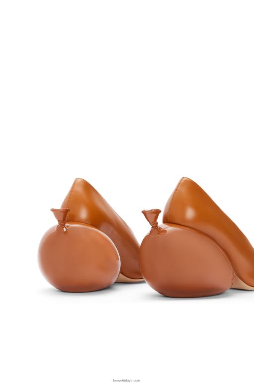 Loewe dana derisinden balon pompası 02600761 kadınlar bronzlaşmak